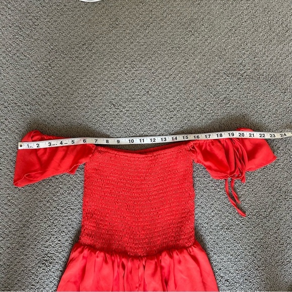 3/$20⚡️ Windsor Red Off The Shoulder Romper Flowy Arm Tie Ring The Alarm Smocked - Picture 12 of 12